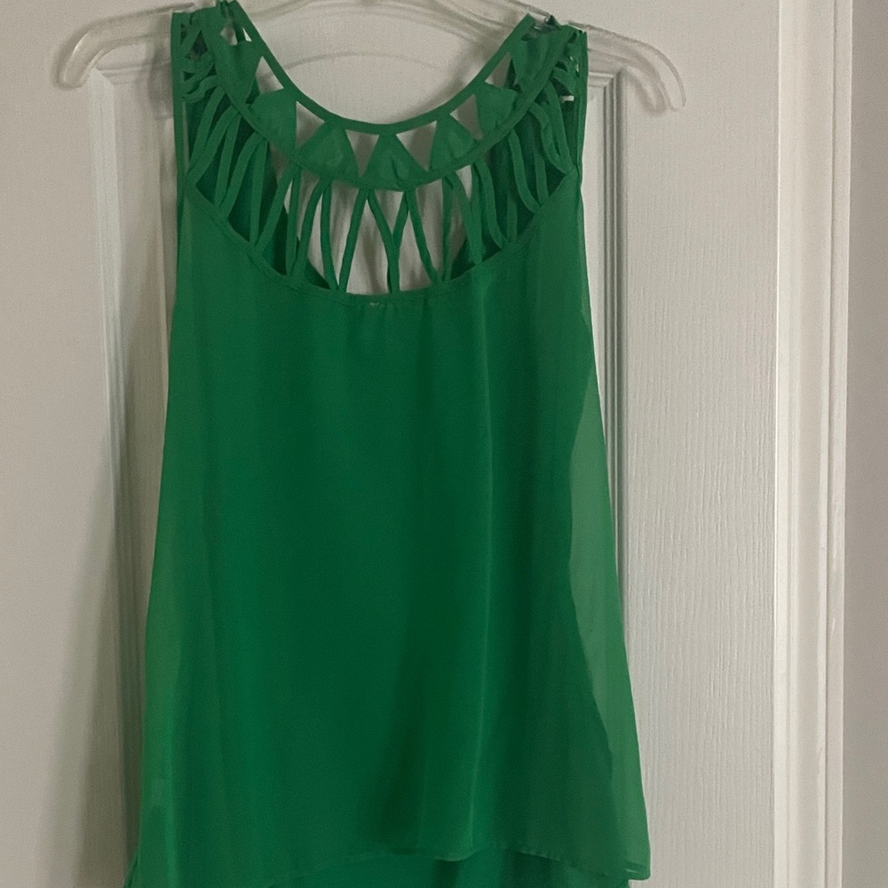 Charming Charlie Kelly Green Sleeveless Tank with Lattice Back - Picture 3 of 3